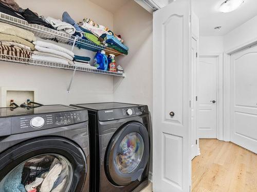 Laundry room - 102-3460 Boul. Pie-Ix, Laval (Duvernay), QC - Indoor Photo Showing Laundry Room