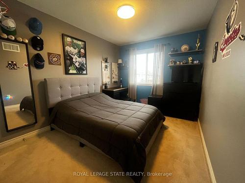 57 Cedar St, Grimsby, ON - Indoor Photo Showing Bedroom