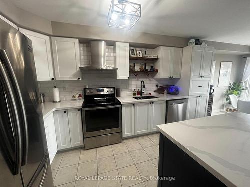 57 Cedar St, Grimsby, ON - Indoor Photo Showing Kitchen