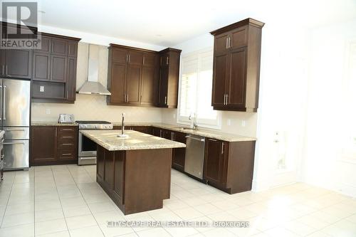 416 Ellen Davidson Drive, Oakville, ON - Indoor Photo Showing Kitchen With Double Sink