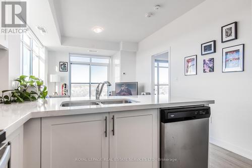 702 - 450 Dundas Street E, Hamilton, ON - Indoor Photo Showing Kitchen With Double Sink