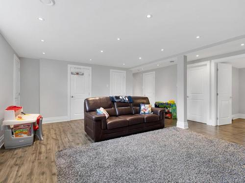 Family room - 2535 Rue Badeaux, Montréal (Saint-Laurent), QC - Indoor Photo Showing Living Room