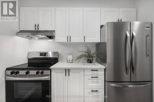 81 - 2570 Southvale Crescent, Ottawa, ON - Indoor Photo Showing Kitchen With Stainless Steel Kitchen