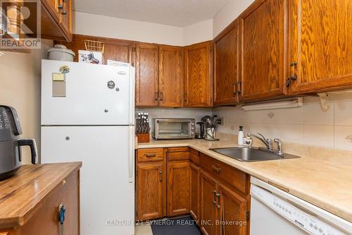 1102 - 20 Chesterton Drive, Ottawa, ON - Indoor Photo Showing Kitchen