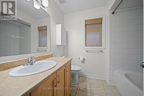 1084 Northgraves Crescent, Ottawa, ON - Indoor Photo Showing Bathroom