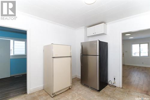 2056 Embury Street, Regina, SK - Indoor Photo Showing Kitchen