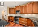 649 Devonian Avenue, Kelowna, BC  - Indoor Photo Showing Kitchen 