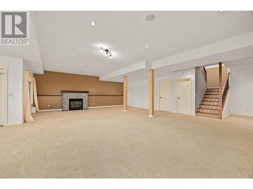 649 Devonian Avenue, Kelowna, BC - Indoor With Fireplace