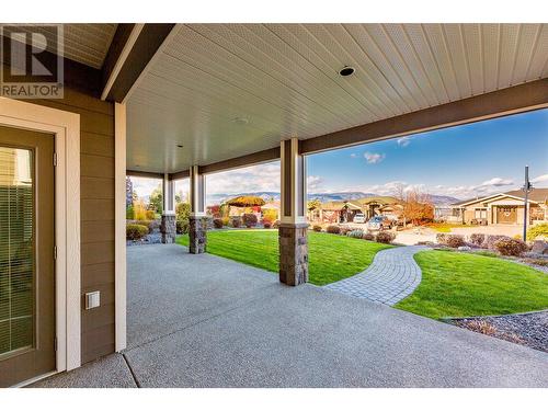 649 Devonian Avenue, Kelowna, BC - Outdoor With Deck Patio Veranda With Exterior