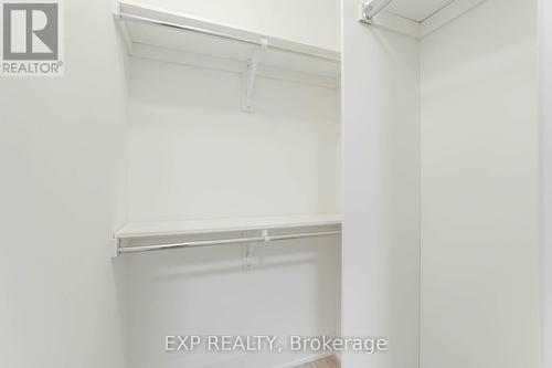 1005E - 576 Front Street W, Toronto, ON - Indoor With Storage