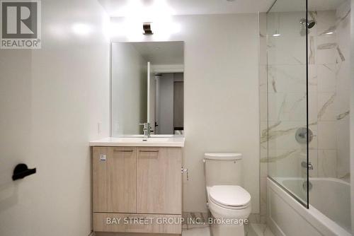 705 - 195 Commerce Street, Vaughan, ON - Indoor Photo Showing Bathroom