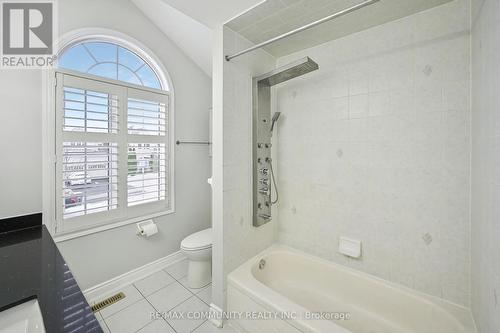 27 Horizon Street, Brampton, ON - Indoor Photo Showing Bathroom