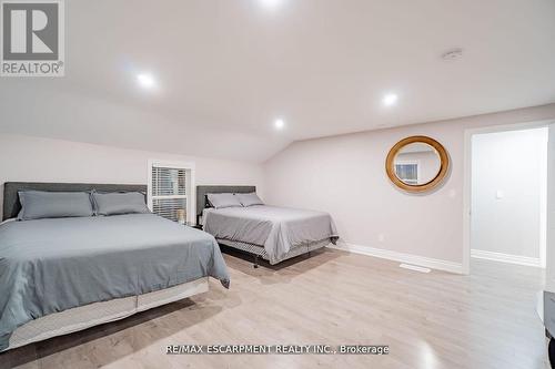 4733 River Road, Niagara Falls, ON - Indoor Photo Showing Bedroom