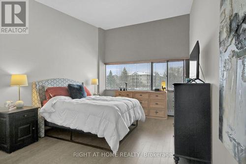 16 - 525 St Laurent Boulevard, Ottawa, ON - Indoor Photo Showing Bedroom