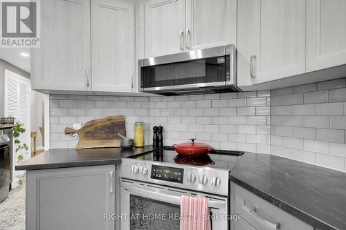 16 - 525 St Laurent Boulevard, Ottawa, ON - Indoor Photo Showing Kitchen