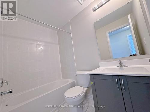 112 - 1577 Rose Way, Milton, ON - Indoor Photo Showing Bathroom