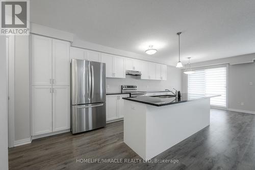 70 Progress Avenue, Kitchener, ON - Indoor Photo Showing Kitchen With Upgraded Kitchen