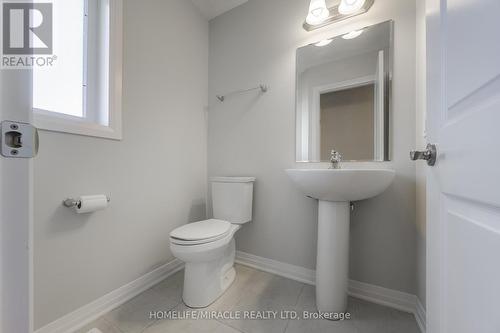 70 Progress Avenue, Kitchener, ON - Indoor Photo Showing Bathroom