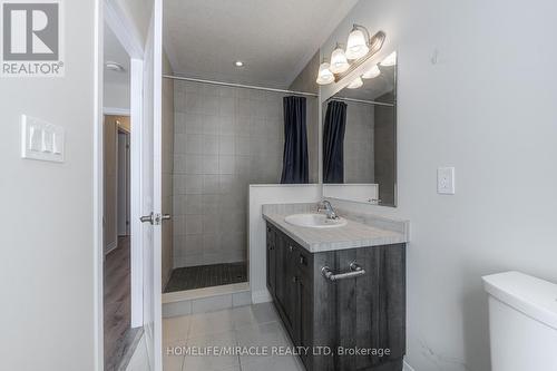 70 Progress Avenue, Kitchener, ON - Indoor Photo Showing Bathroom