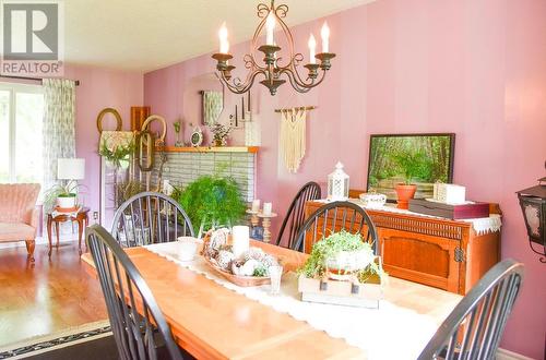 4438 Queensway Drive, Terrace, BC - Indoor Photo Showing Dining Room