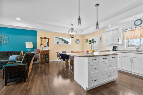 26 Bramblewood Street, Kleefeld, MB - Indoor Photo Showing Kitchen