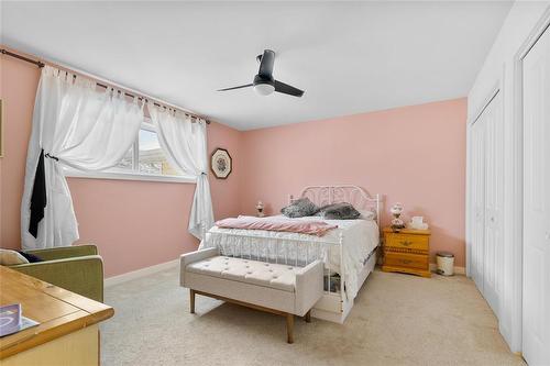 26 Bramblewood Street, Kleefeld, MB - Indoor Photo Showing Bedroom