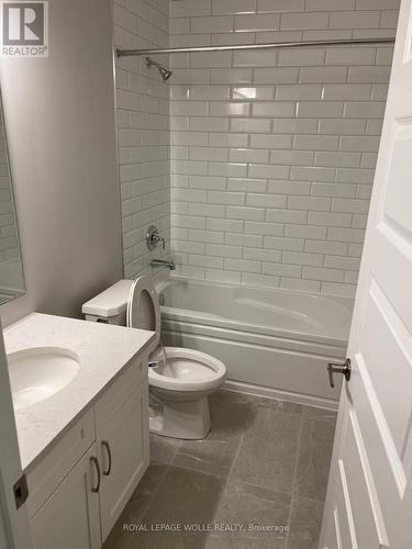 320 - 480 Gordon Krantz Avenue, Milton, ON - Indoor Photo Showing Bathroom