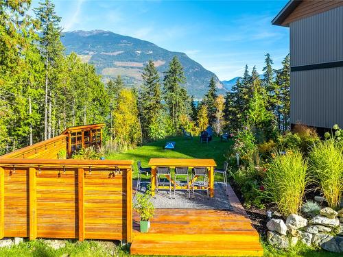 8200 23 Highway, Revelstoke, BC - Outdoor