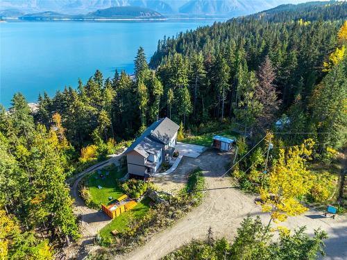 8200 23 Highway, Revelstoke, BC - Outdoor With Body Of Water With View