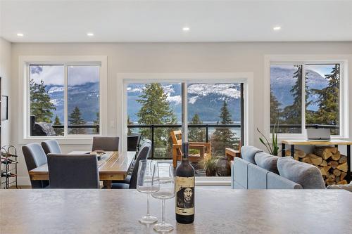 8200 23 Highway, Revelstoke, BC - Indoor