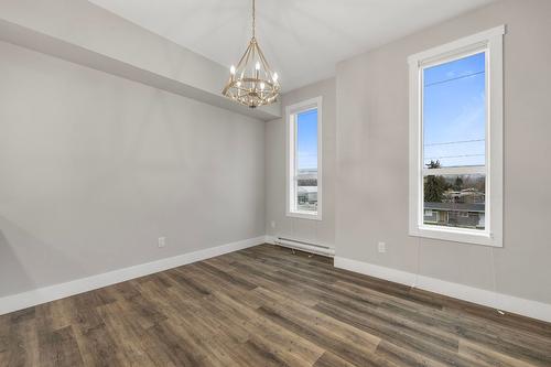 214-3090 Burtch Road, Kelowna, BC - Indoor Photo Showing Other Room