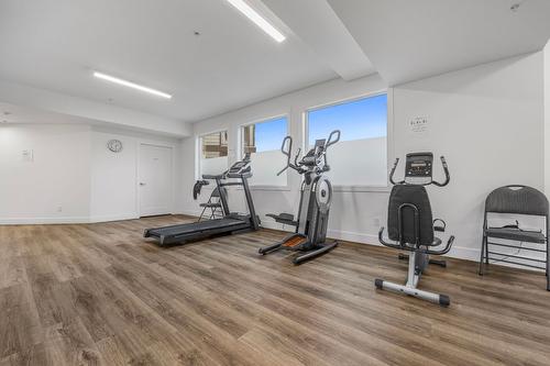 214-3090 Burtch Road, Kelowna, BC - Indoor Photo Showing Gym Room