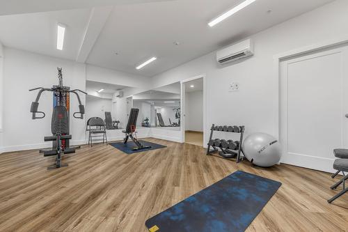 214-3090 Burtch Road, Kelowna, BC - Indoor Photo Showing Gym Room