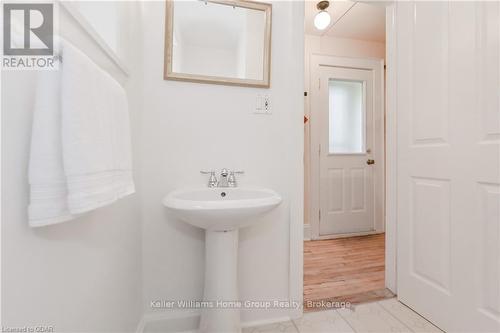 45 Water Street East, Centre Wellington (Elora/Salem), ON - Indoor Photo Showing Bathroom