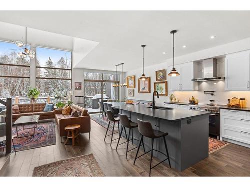 Overall view - 1262 Allée Des Chevaux-Blancs, Mont-Tremblant, QC - Indoor Photo Showing Kitchen With Upgraded Kitchen