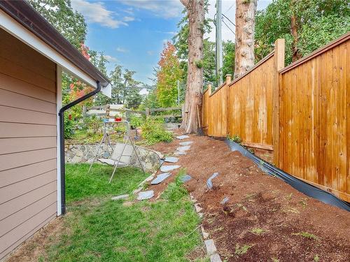 7-4570 West Saanich Rd, Saanich, BC 