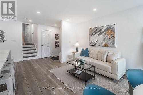 596 Thornwood Avenue, Burlington, ON - Indoor Photo Showing Living Room