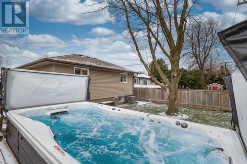 596 Thornwood Avenue, Burlington, ON - Outdoor