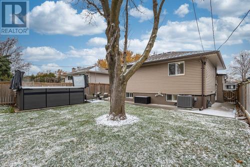 596 Thornwood Avenue, Burlington, ON - Outdoor