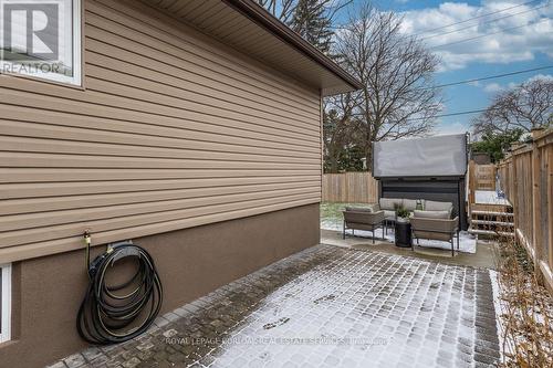 596 Thornwood Avenue, Burlington, ON - Outdoor With Exterior