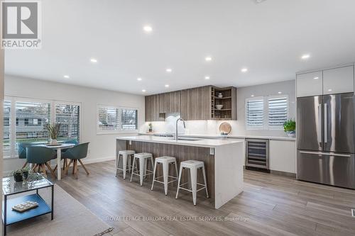 596 Thornwood Avenue, Burlington, ON - Indoor Photo Showing Kitchen With Upgraded Kitchen