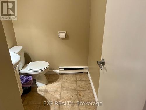 196 - 2170 Bromsgrove Road, Mississauga, ON - Indoor Photo Showing Bathroom