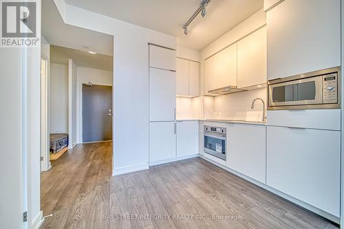 1502 - 7 Golden Lion Heights, Toronto, ON - Indoor Photo Showing Kitchen