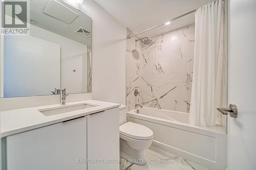 1502 - 7 Golden Lion Heights, Toronto, ON - Indoor Photo Showing Bathroom