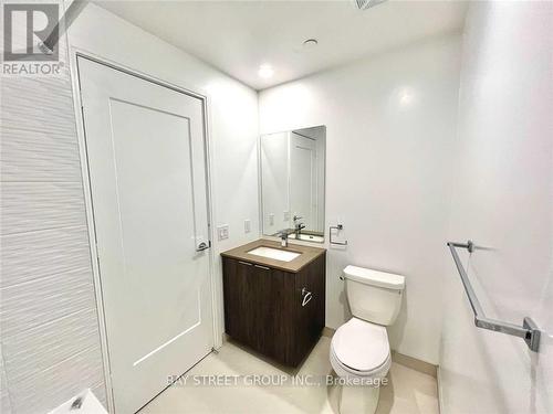 2806 - 70 Annie Craig Drive, Toronto, ON - Indoor Photo Showing Bathroom