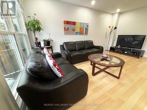 29 - 56D Foxfield Drive, Ottawa, ON - Indoor Photo Showing Living Room