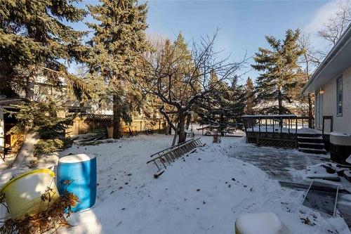 4 Hookway Cr, Winnipeg, MB 