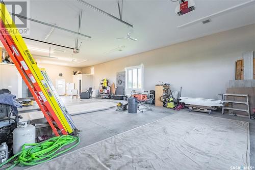 Neudorf Acreage, Corman Park Rm No. 344, SK - Indoor Photo Showing Garage