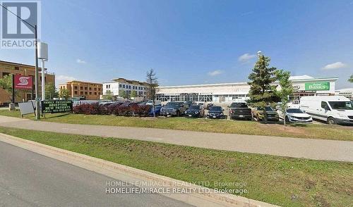 134 - 9580 Islington Avenue, Vaughan, ON - Outdoor