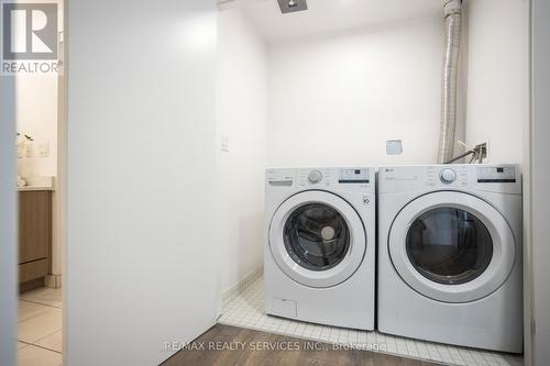 204 - 120 Canon Jackson Drive, Toronto, ON - Indoor Photo Showing Laundry Room